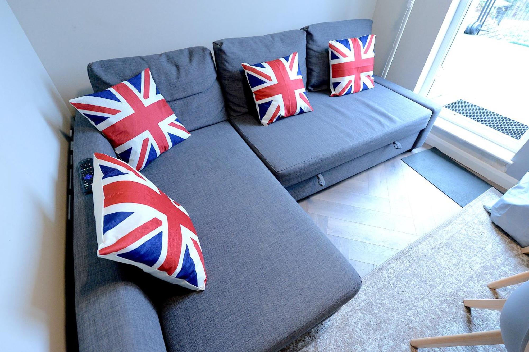 2 Bedroom Flat In Wood Green Piccadilly Line Londres Exterior foto